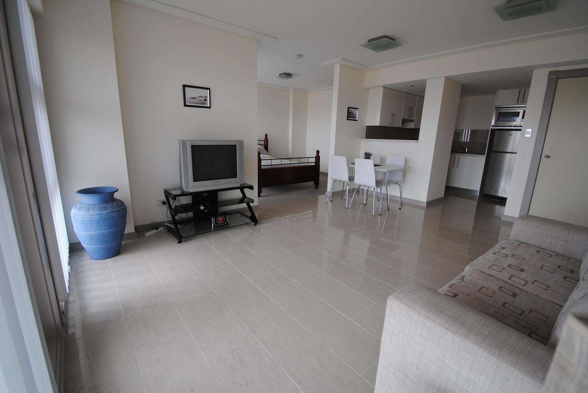 Sandy Cove Apartments Entrance ภายนอก รูปภาพ
